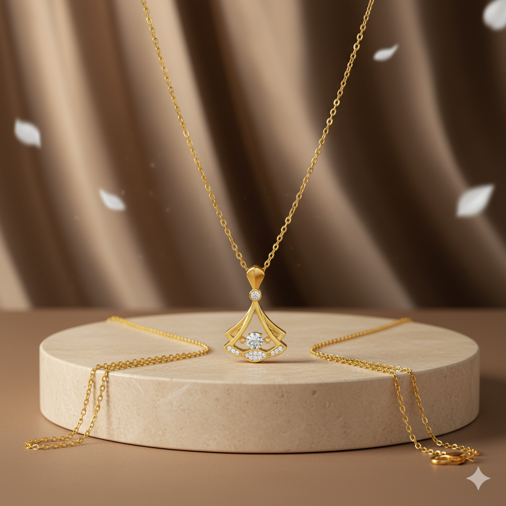 24K Gold Plated Fan Necklace – قلادة مروحة مطلية بالذهب عيار 24 قيراطًا - قلادة أنيقة للنساء